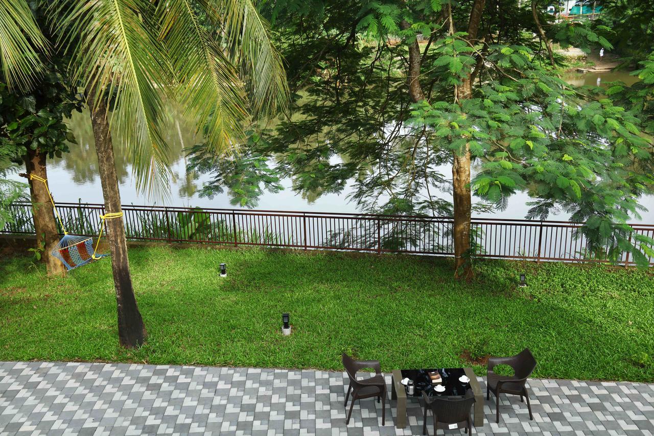 Nadhiyoram River Retreat Kochi Екстериор снимка